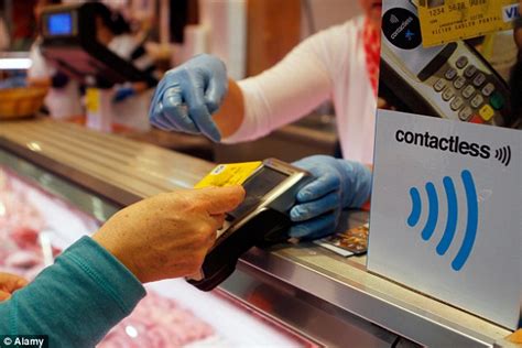 daily mail contactless cards|How thieves can take money from contactless cards in .